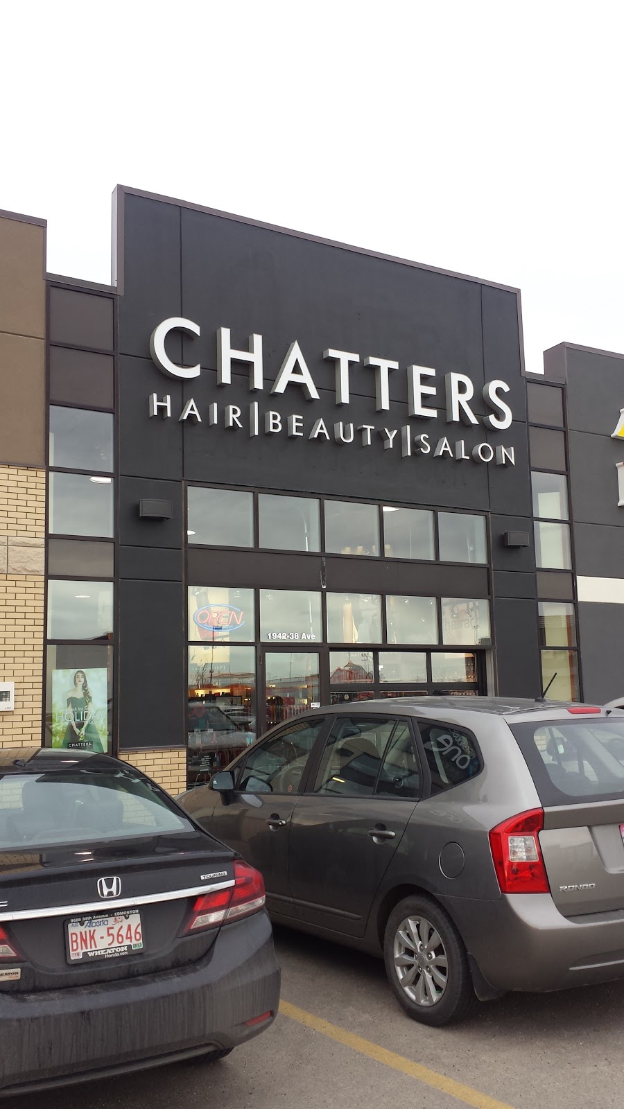 Chatters Hair Salon | 1942 38 Ave NW, Edmonton, AB T6T 0B9, Canada | Phone: (780) 469-2301