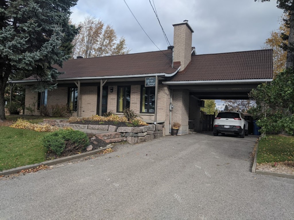 Isabelle Paquet Massothérapie et Esthétique | 1168 QC-169, Saint-Félicien, QC G8K 1K2, Canada | Phone: (418) 637-9679
