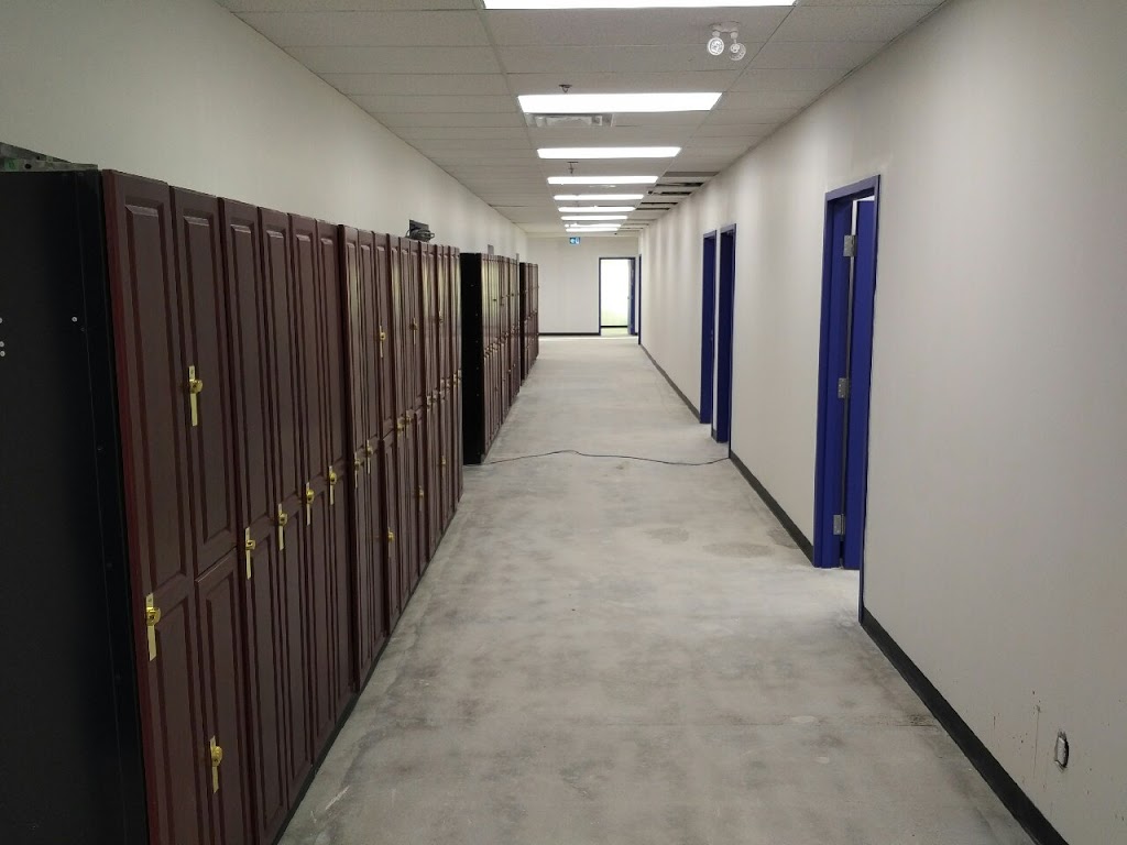 Everest Academy | 130 Racco Pkwy, Thornhill, ON L4J 8X9, Canada | Phone: (905) 881-3335