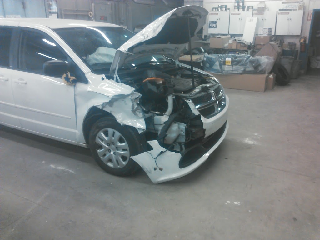 Brads Autobody Service | 5486 Palms Rd, Casco, MI 48064, USA | Phone: (810) 434-7410