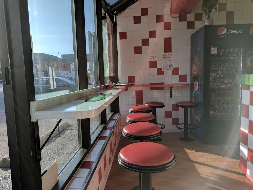 Formerly Tonys | 169 Queen St, Lindsay, ON K9V 1H5, Canada | Phone: (705) 878-8188