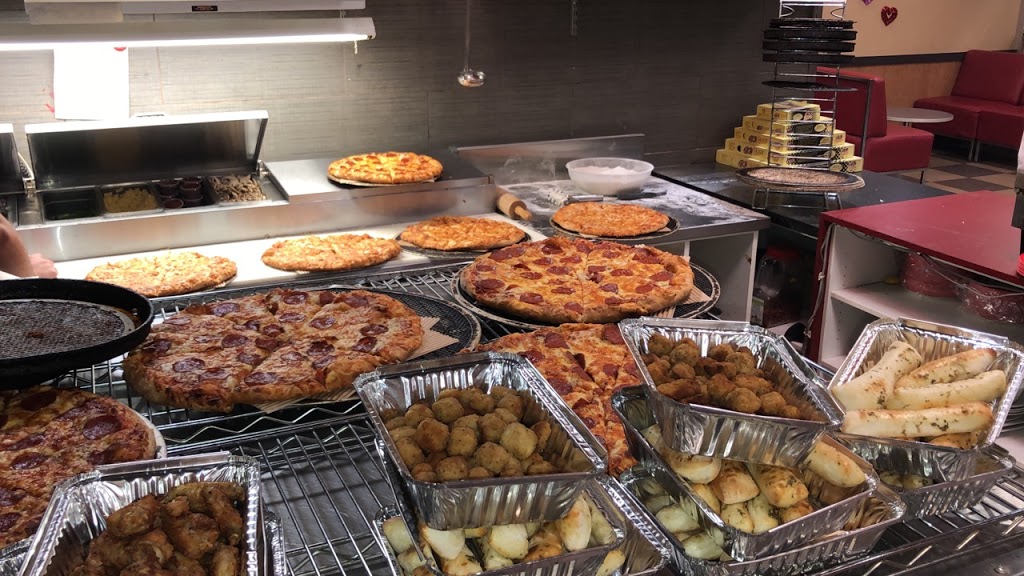 Robins Donuts & 241 Pizza | 121 Souxe Avenue south, Fort QuAppelle, SK S0G 1S0, Canada | Phone: (306) 332-0241