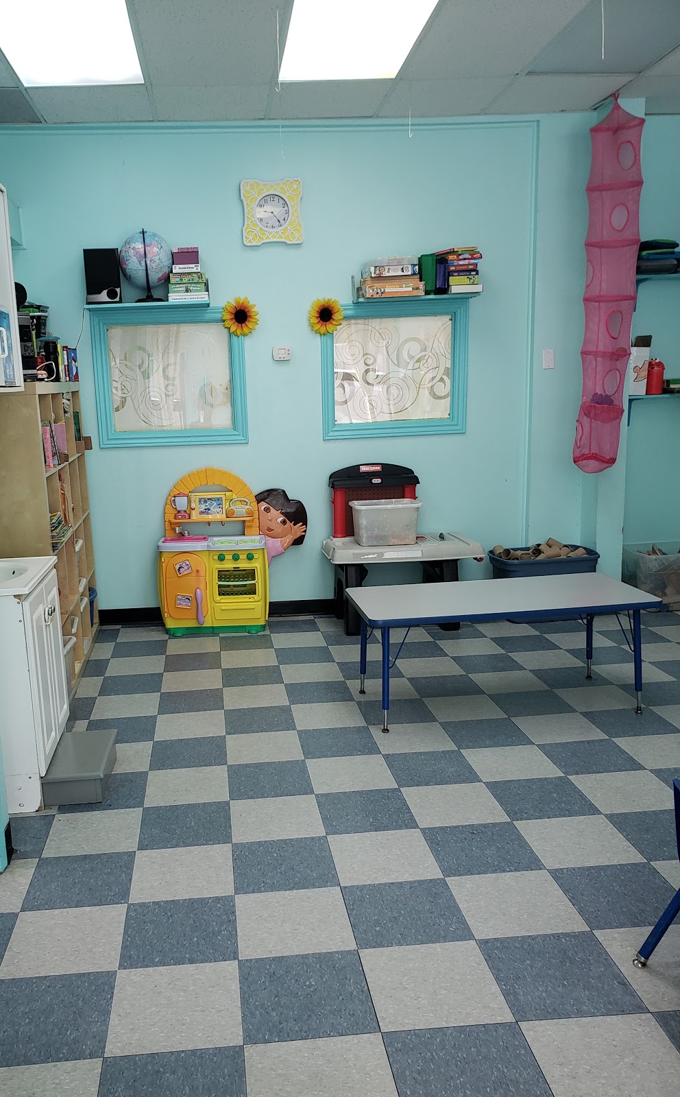 Garderie La Petite Tendresse | 8801 Rue Beyries, LaSalle, QC H8P 2S8, Canada | Phone: (514) 368-8890