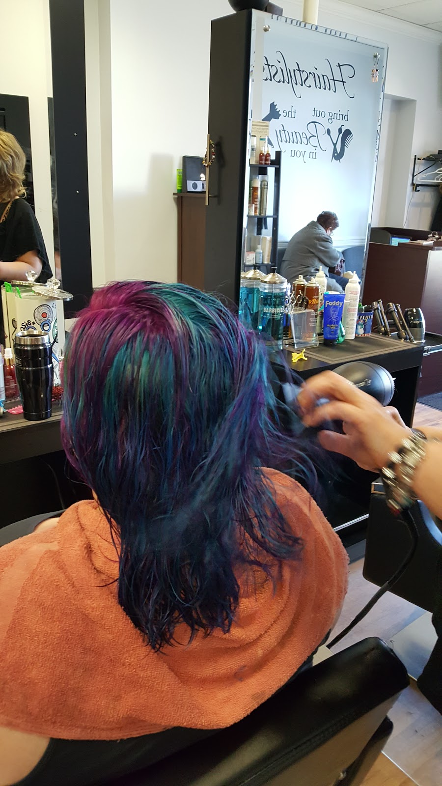 The Ultimate Cut Unisex | 55 Beverly Hills Dr, North York, ON M3L 1A2, Canada | Phone: (416) 235-1923