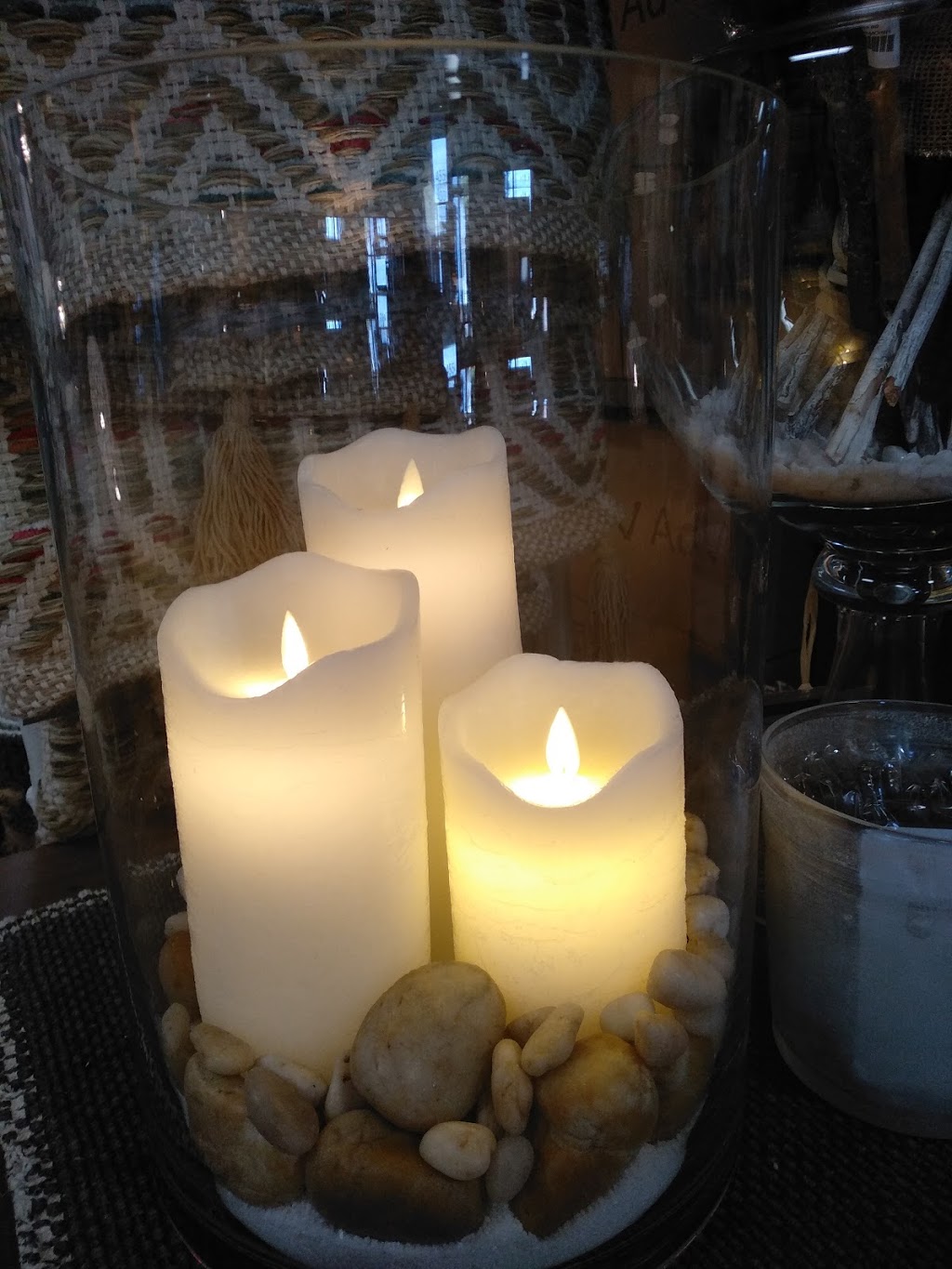 Revive Décor | 455 Boulevard Taschereau Suite 200, La Prairie, QC J5R 1V2, Canada | Phone: (450) 907-1712
