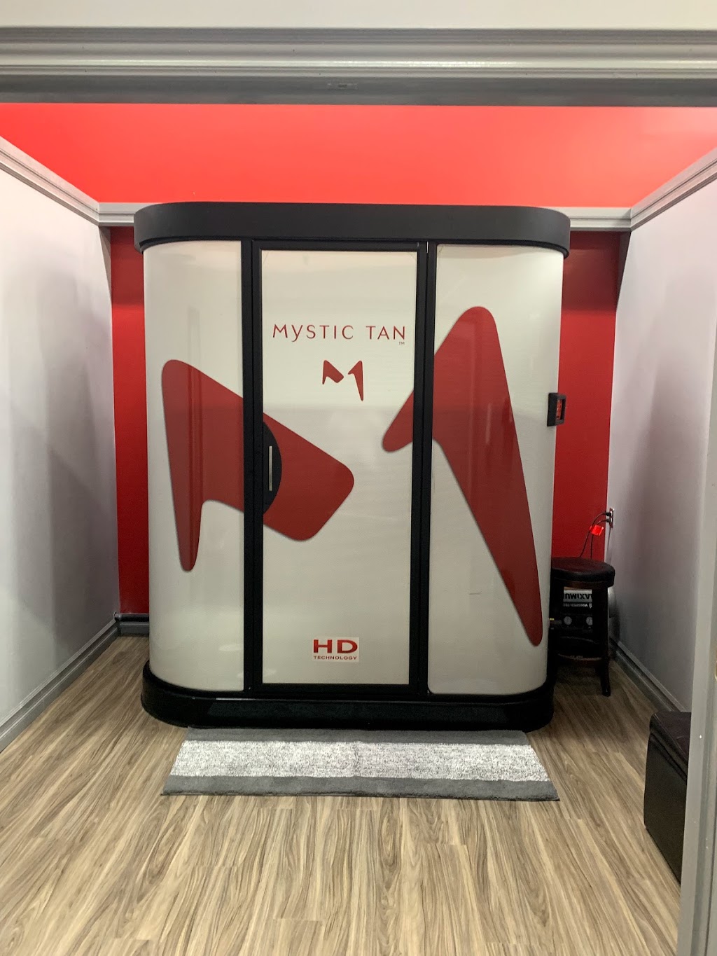 Shades Tanning Spa | 16 Seacliff Dr E Unit 300, Leamington, ON N8H 2L2, Canada | Phone: (519) 997-4906