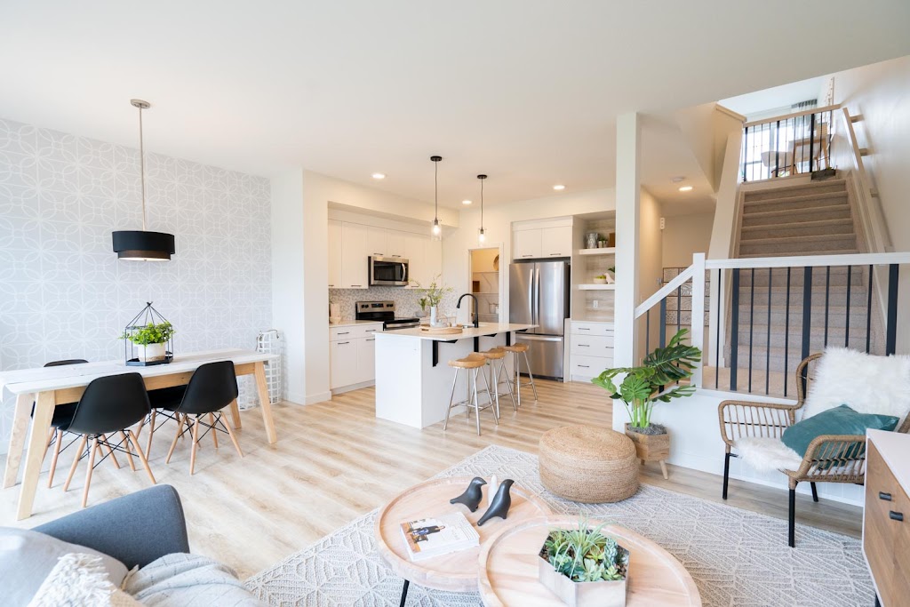 Cantiro Homes in Rosenthal | 8331 224 St NW, Edmonton, AB T5T 5X7, Canada | Phone: (587) 906-8574