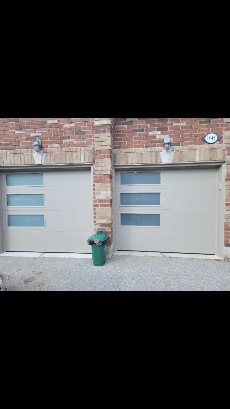 Princess garage doors Corp | 2846 Dempster Ave, Innisfil, ON L9S 1C2, Canada | Phone: (647) 992-2722