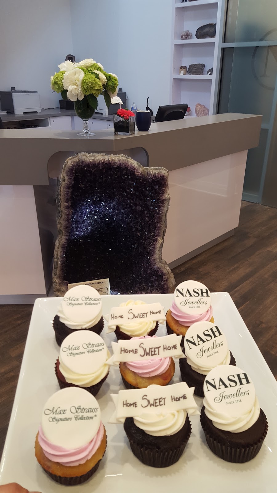 Nash Jewellers | 655 Wonderland Rd N, London, ON N6H 0J5, Canada | Phone: (519) 663-1110