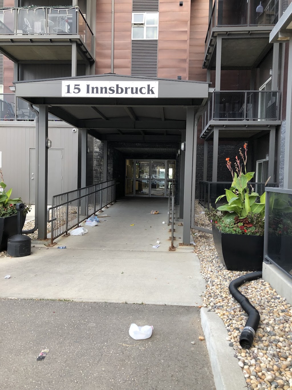 Innsbruck Village (East) | 15 Innsbruck Way, Winnipeg, MB R2P 2T7, Canada | Phone: (204) 391-4045
