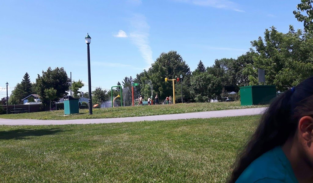 Parc Jean-Béliveau | 21 Rue Perron, Saint-Constant, QC J5A 1H2, Canada | Phone: (450) 638-2010