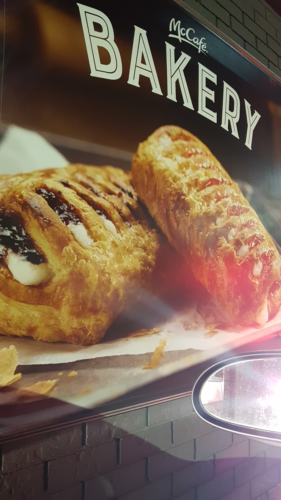 McDonalds | 77 Queensway East, Simcoe, ON N3Y 4M5, Canada | Phone: (519) 426-8085