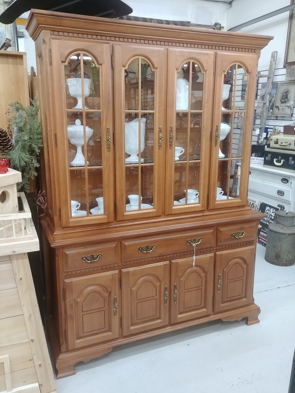 Salisbury Indoor Flea Market | 3138 Main St, Salisbury, NB E4J 2L6, Canada | Phone: (506) 899-0408