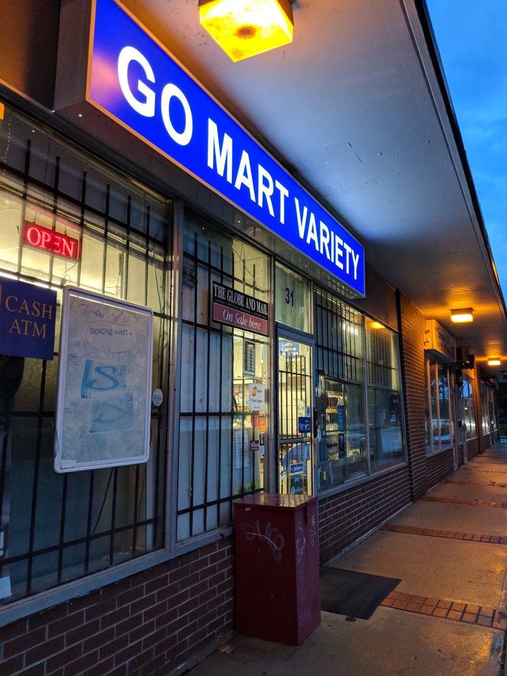 Go Mart | 31 Helene St N, Mississauga, ON L5G 3B6, Canada | Phone: (905) 278-6613
