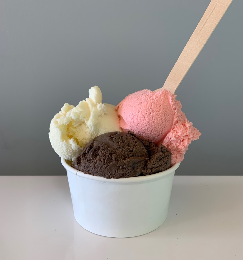 The Valley Scoop | 117 Raglan St S, Renfrew, ON K7V 1P8, Canada | Phone: (613) 433-7094