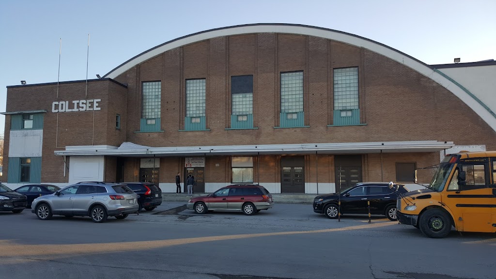 Colisée de Laval | 1110 Av. Desnoyers, Laval, QC H7C 1Y5, Canada | Phone: (450) 661-7738