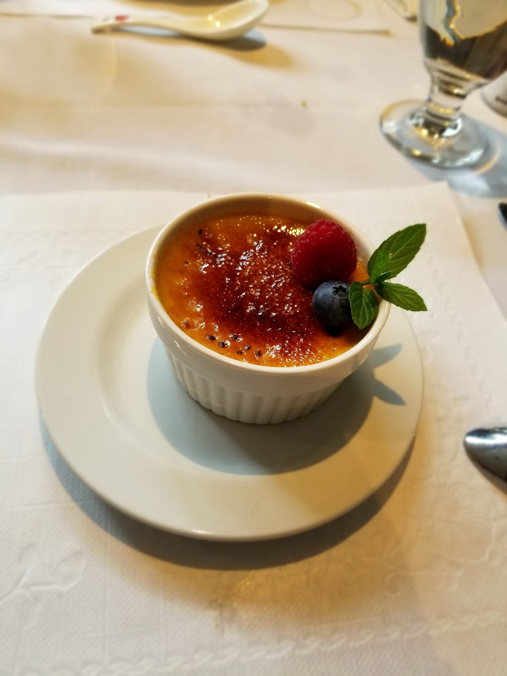 Ürasie | 11 Rue Front, Gatineau, QC J9H 4W8, Canada | Phone: (819) 208-0444