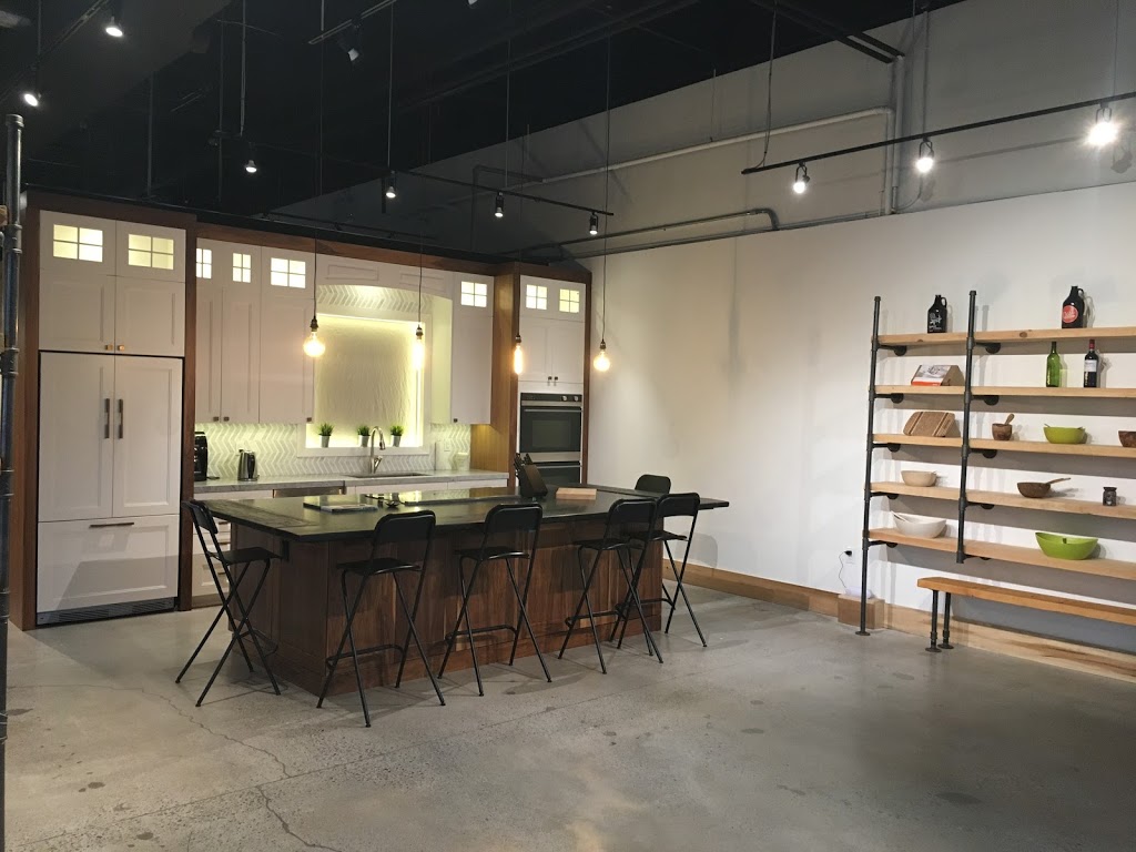 kitchen Living by Duenas | 255 Industrial Pkwy S, Aurora, ON L4G 3V5, Canada | Phone: (905) 482-4349