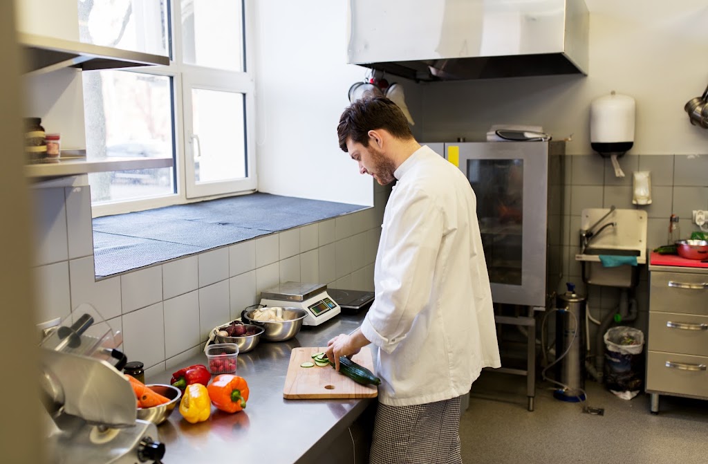 BetterTable.ca | 1021 Harwood St #1708, Vancouver, BC V6E 3N3, Canada | Phone: (604) 700-7587