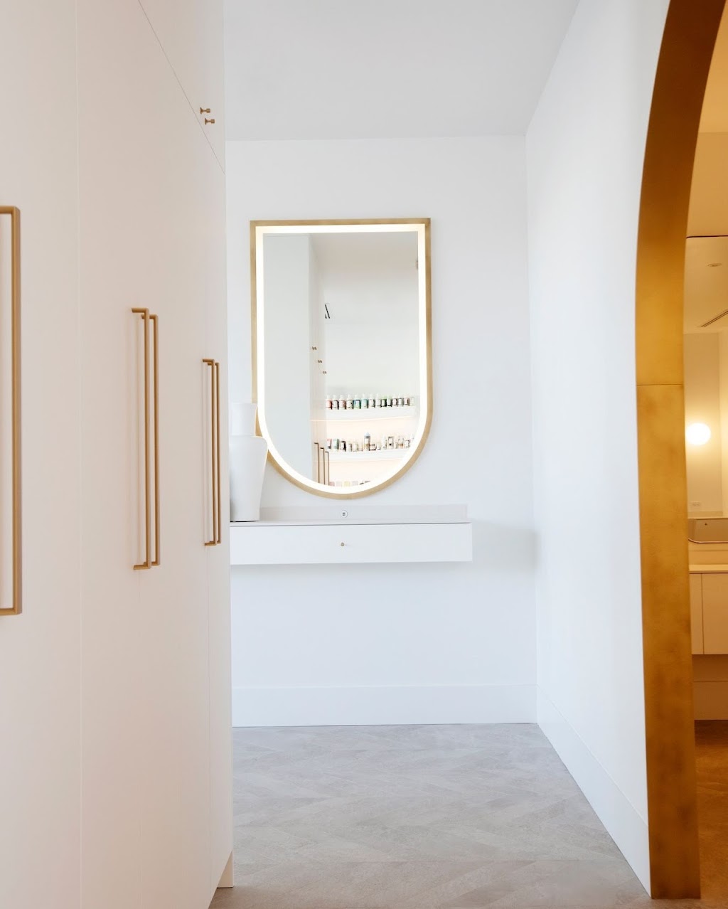 Wish Dry Bar | 1459 Bellevue Ave, West Vancouver, BC V7T 1C3, Canada | Phone: (604) 281-1335