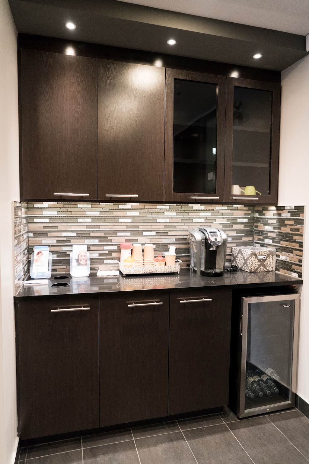 Glenbrook Dental Centre | 204, 3715 51 St SW, Calgary, AB T3E 6V2, Canada | Phone: (587) 483-9900