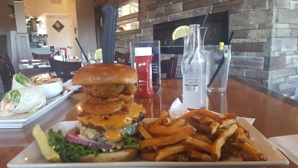 Metcalfe Fare Bar and Grill | 7905 Victoria St, Metcalfe, ON K0A 2P0, Canada | Phone: (613) 821-0444