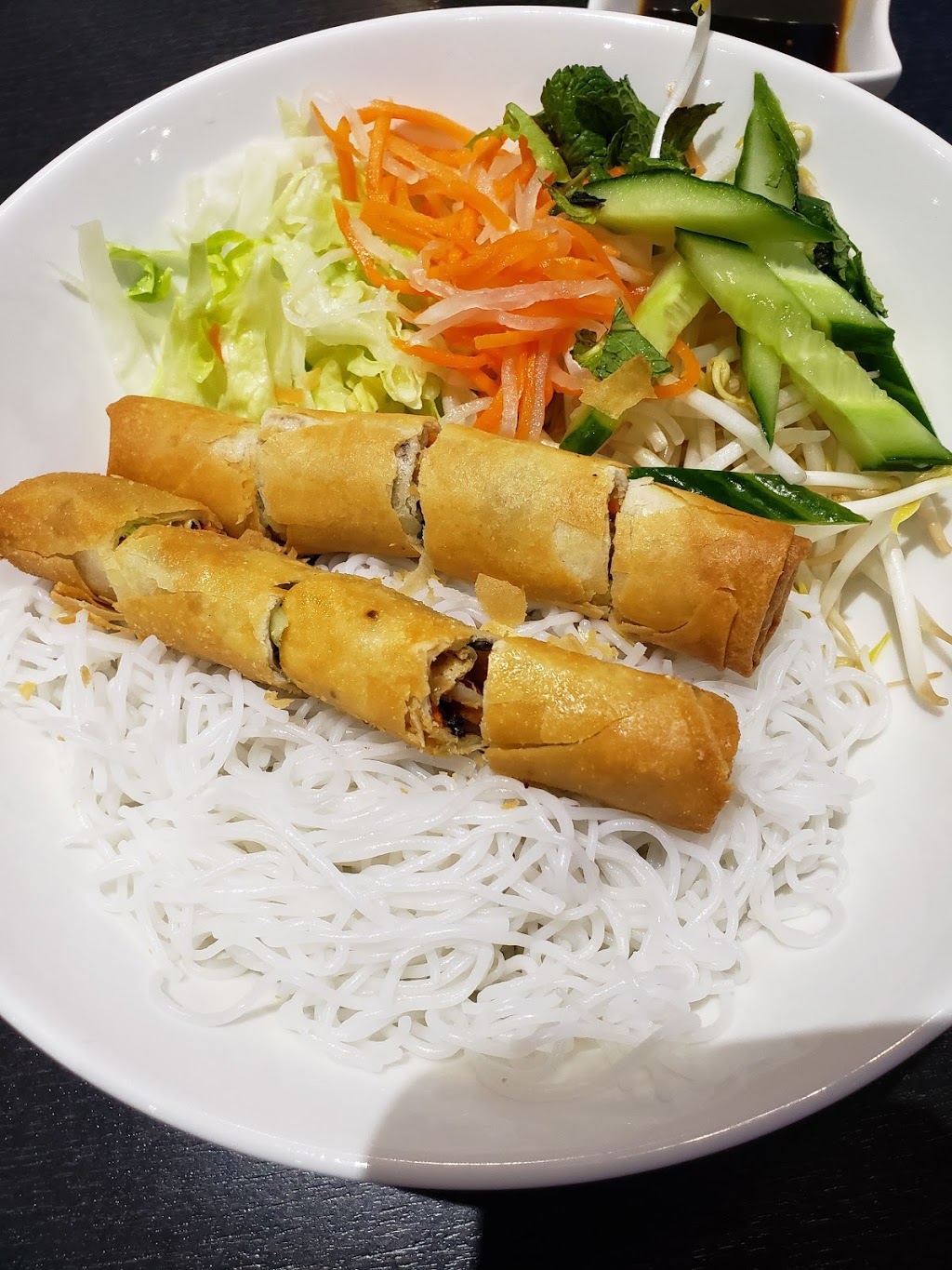Phở Sơn | 100-2319 Keele St, North York, ON M6M 4A1, Canada | Phone: (416) 901-3437
