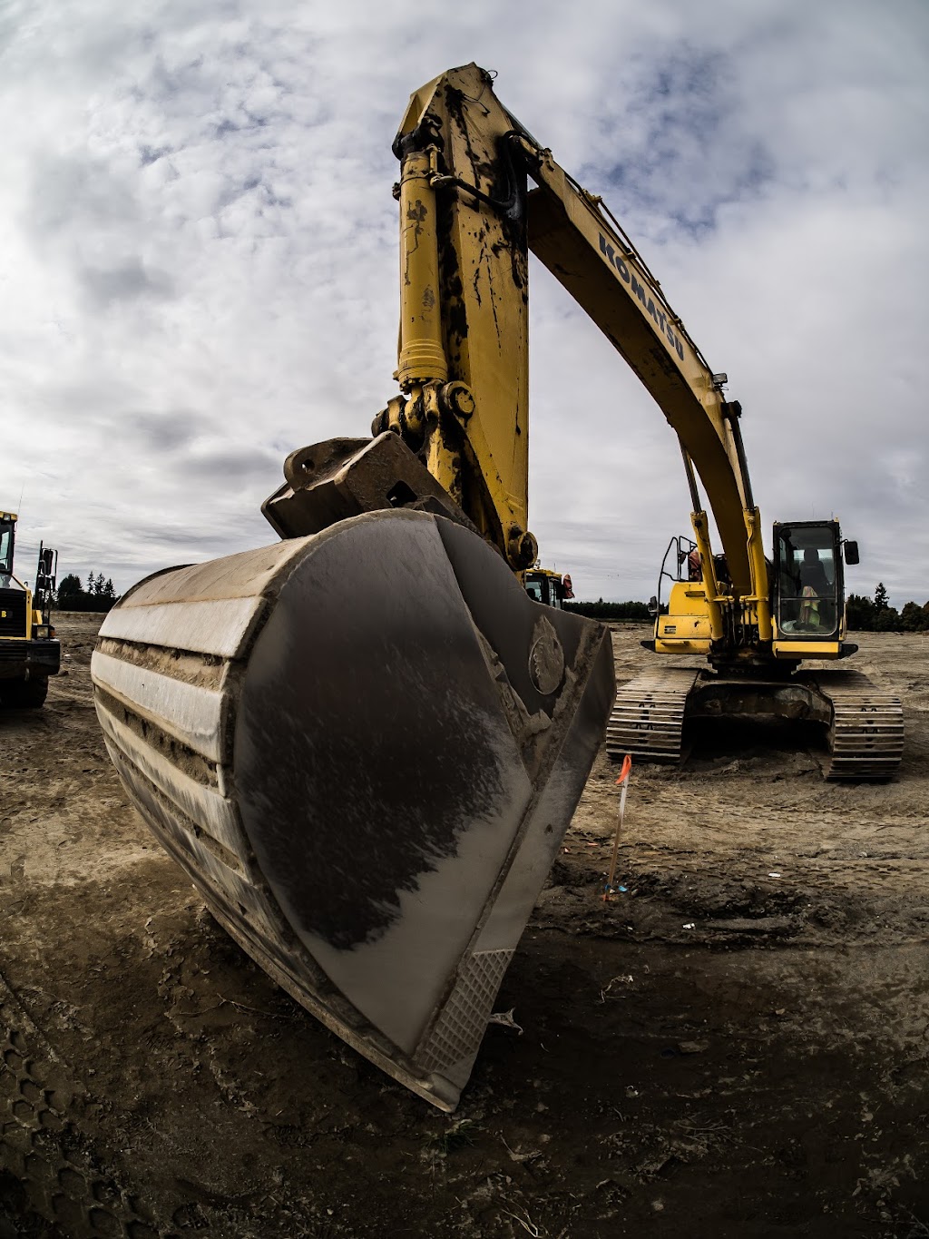 B&B Contracting Group | 3077 188 St, Surrey, BC V3Z 9V5, Canada | Phone: (604) 539-7200