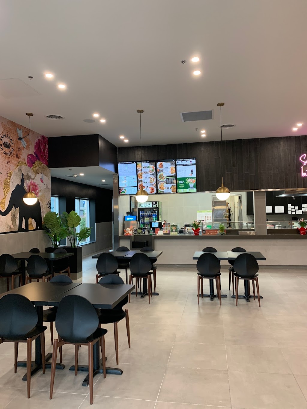 Thai Express Restaurant | 7700 Hurontario St Unit 504, Brampton, ON L6Y 4M3, Canada | Phone: (905) 457-8803