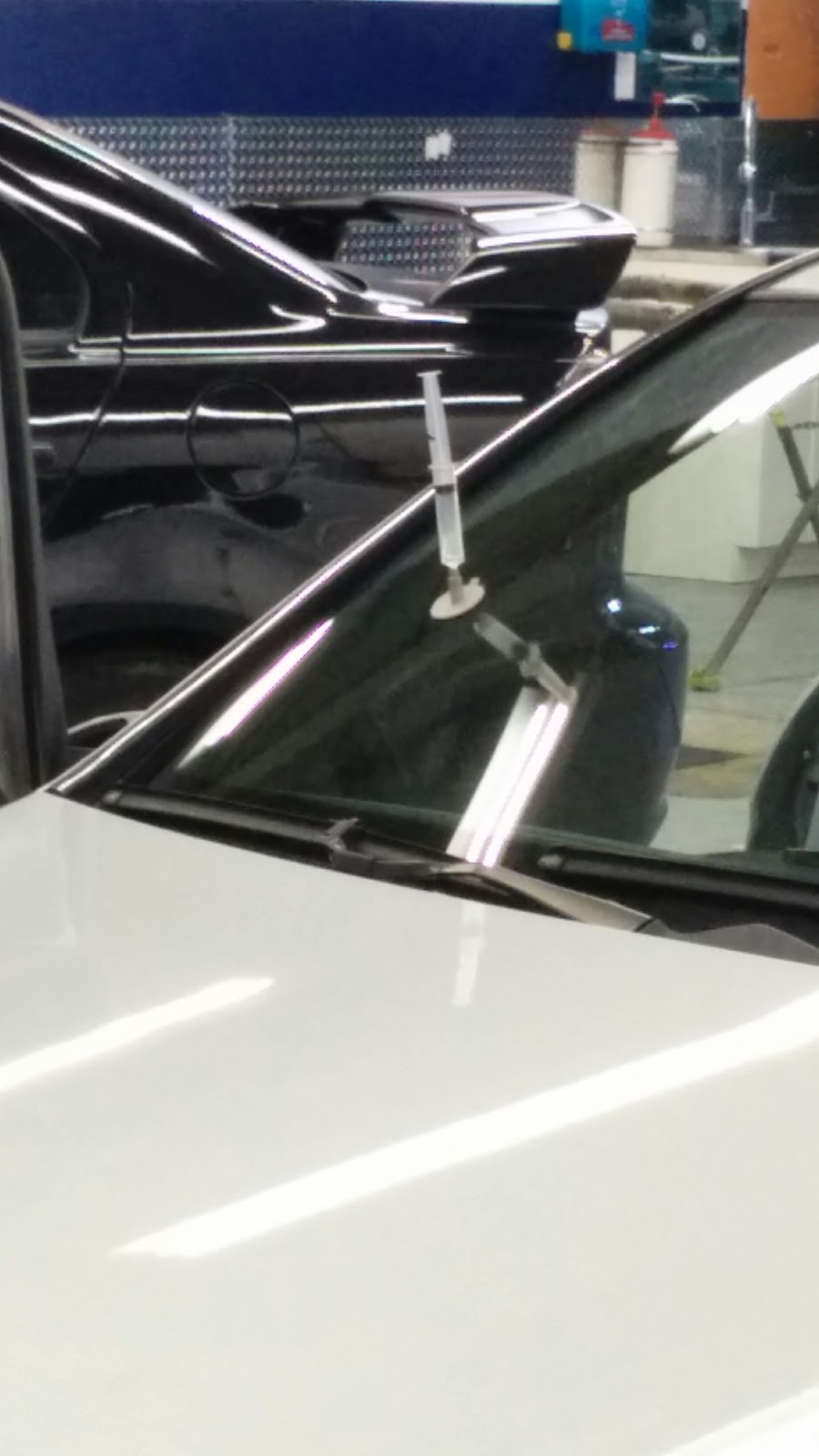 Woodchester Auto Glass Limited | 3111 Woodchester Dr, Mississauga, ON L5L 1J2, Canada | Phone: (905) 608-0035
