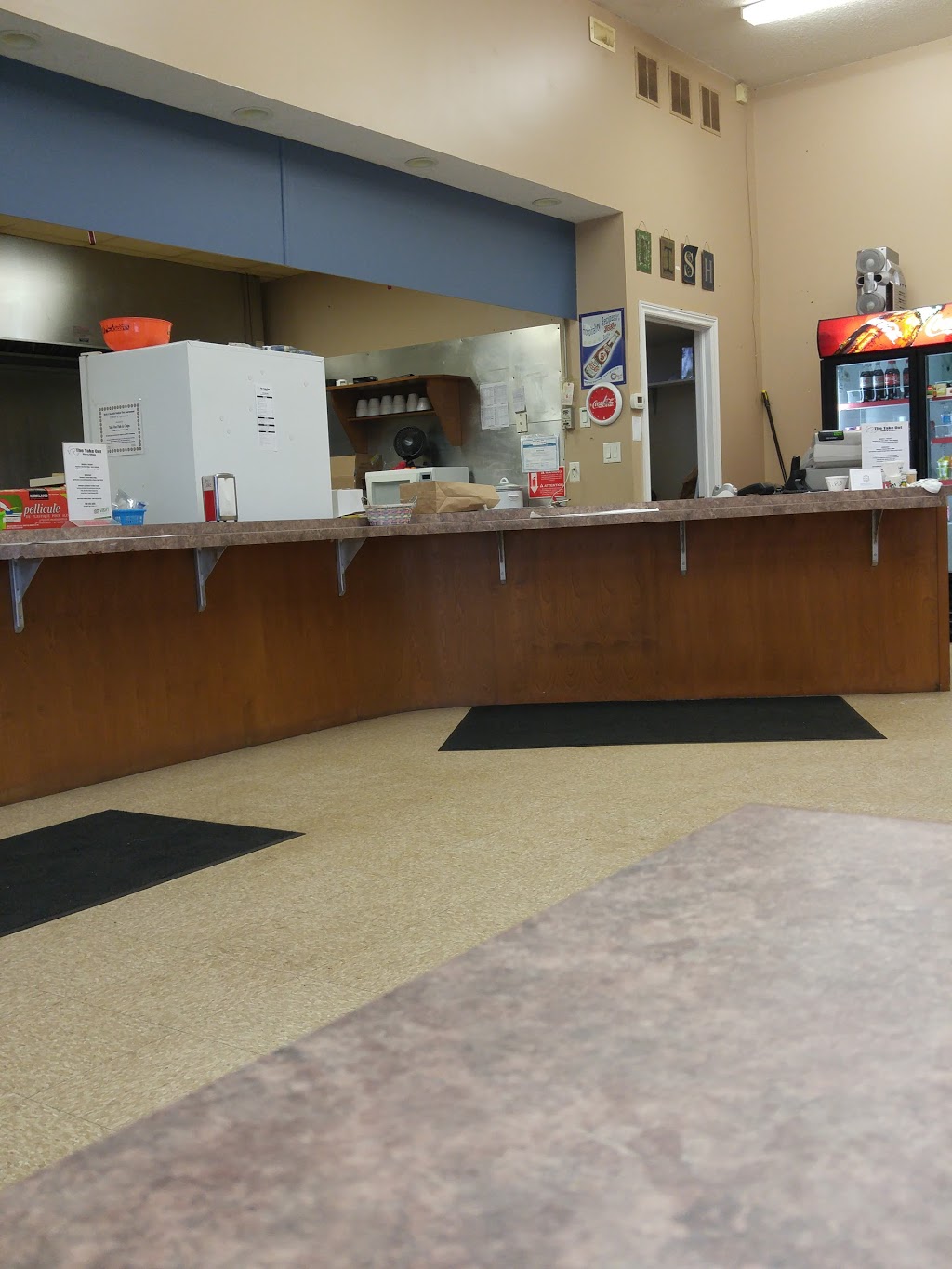 The Take Out Fish & Chips Strathroy | 352 High St E, Strathroy, ON N7G 2E8, Canada | Phone: (519) 245-3474