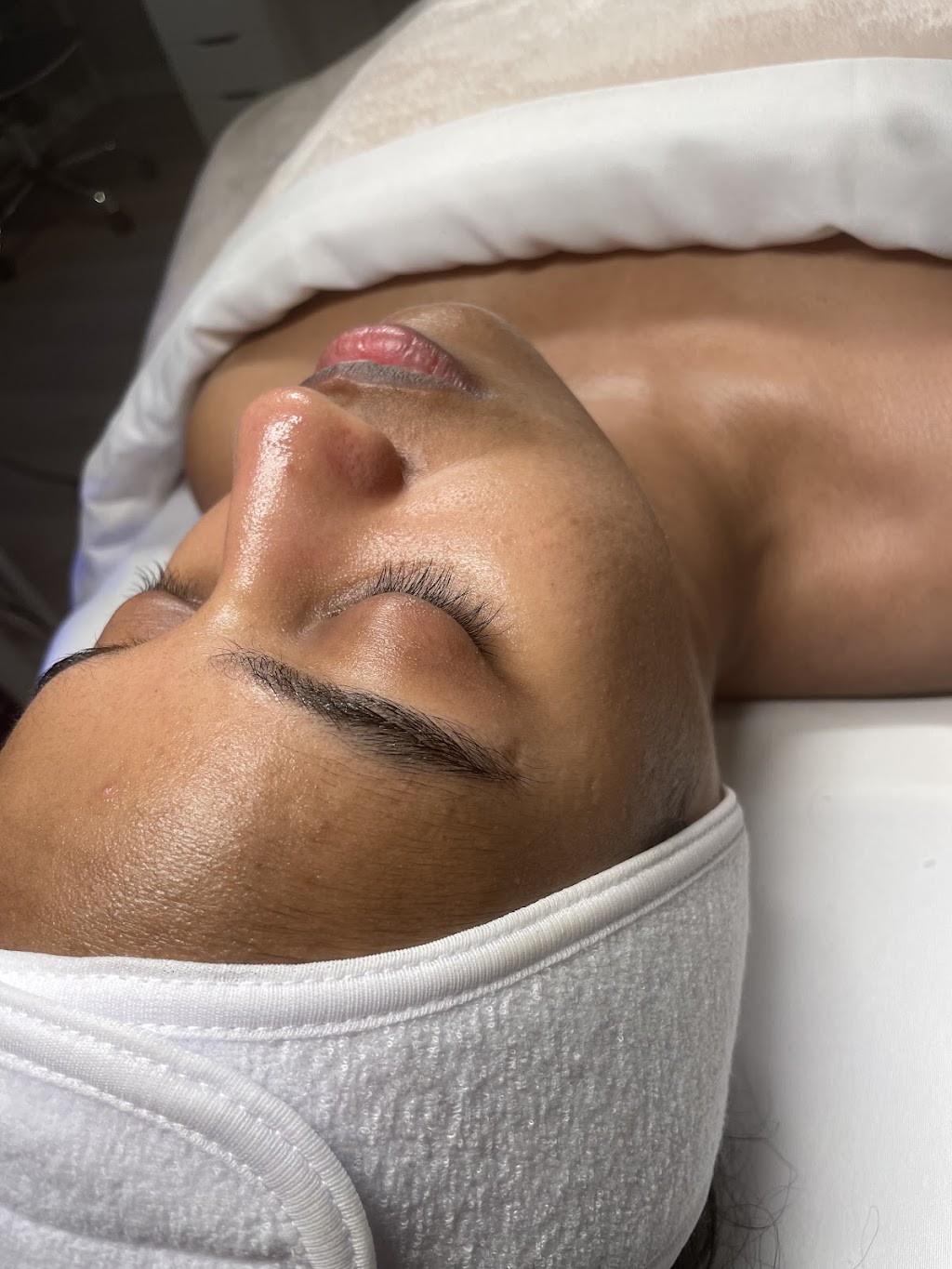Mahaabeautyy | 6069 Pineglade Crescent, Orléans, ON K1W 1H1, Canada | Phone: (613) 883-2996