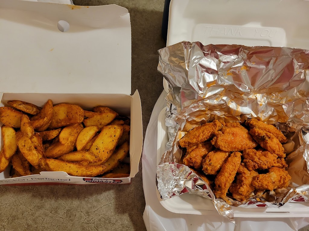 Pizza Hausle and Broaster Chicken | 11154 11th St NE #150, Calgary, AB T3K 2R5, Canada | Phone: (587) 230-0786