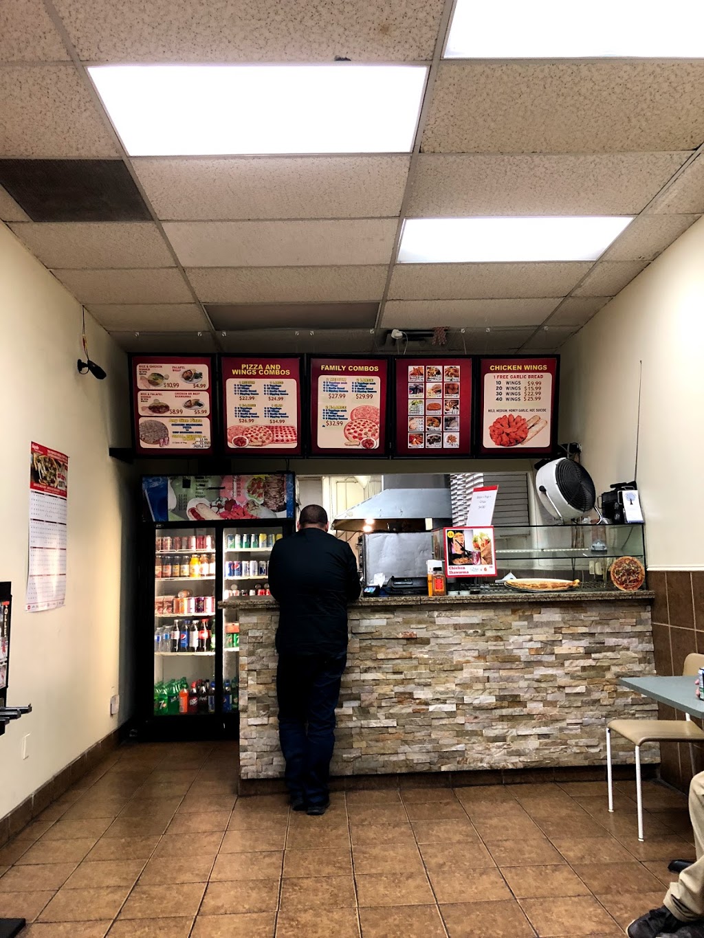 Plaza Pizza & Wings | 90 Wellington St N, Hamilton, ON L8R 2N2, Canada | Phone: (905) 522-0909