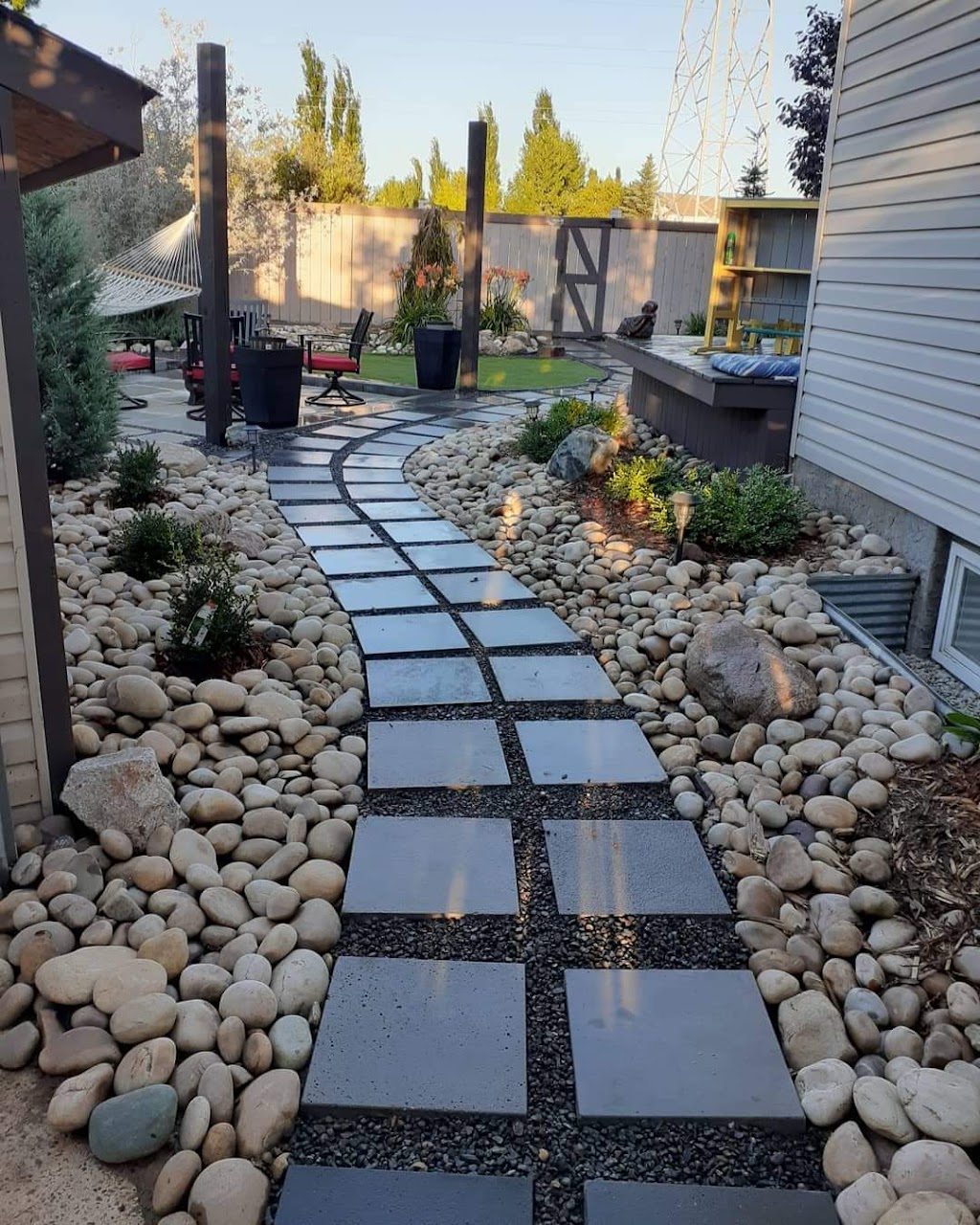 1st Choice Construction and Landscape Services | 3647 28 St NW, Edmonton, AB T6T 1N4, Canada | Phone: (780) 257-9066
