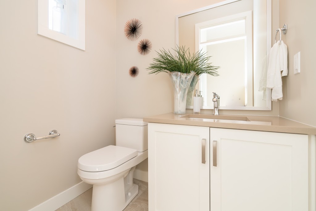 Thomas Crossing | 46110 Thomas Rd, Chilliwack, BC V2R 5W6, Canada | Phone: (604) 991-5059