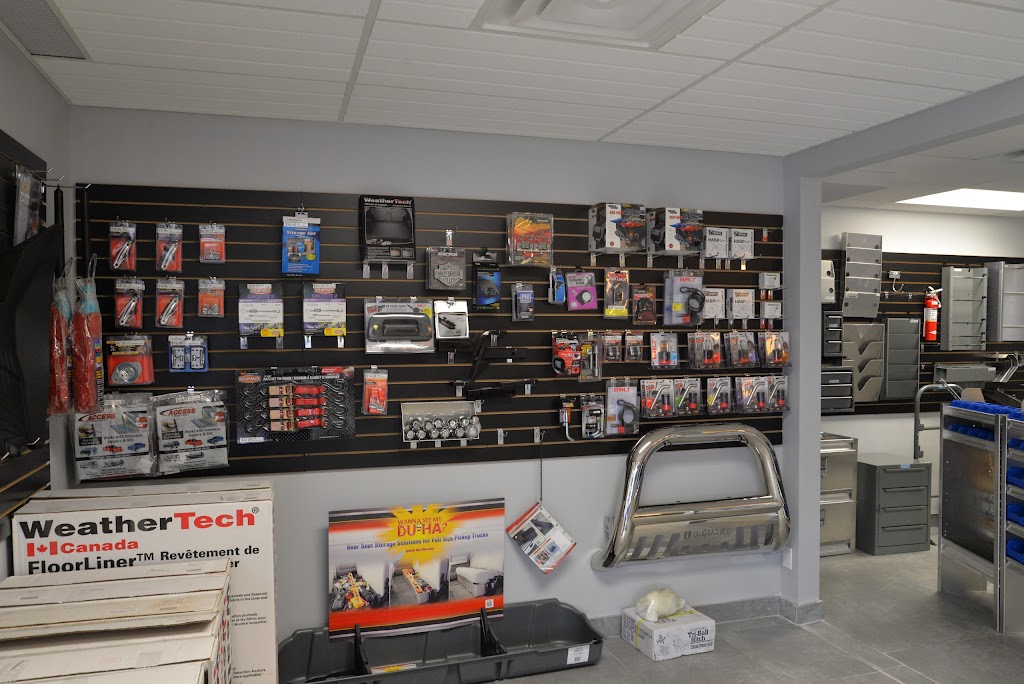Le Centre du Camion Adanac Inc | 8505 Rue Lafrenaie, Saint-Léonard, QC H1P 2B3, Canada | Phone: (514) 323-6441