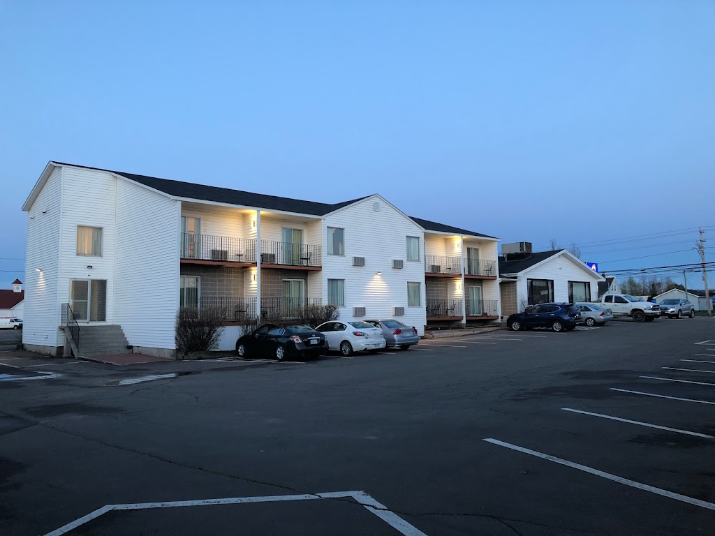 Shores Inn & Hotel | 634 Main St, Shediac, NB E4P 2H3, Canada | Phone: (506) 532-5563