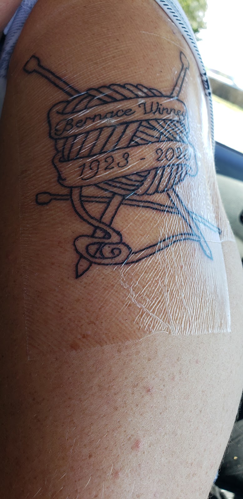 Ink Bar Tattoo Studio | 35 Jarvis St, Fort Erie, ON L2A 2S3, Canada | Phone: (905) 991-4408