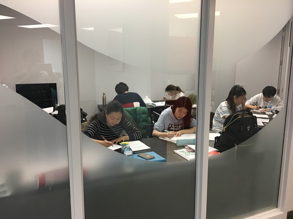 Gear English | Canada, Ontario, Richmond Hill, 加拿大安大略省列治文山 Leslie St, Ontario, Richmond Hill, Unit 205 9011 Leslie St, 邮政编码:邮政编码:邮政编码: L4B 3B6 | Phone: (647) 622-8860