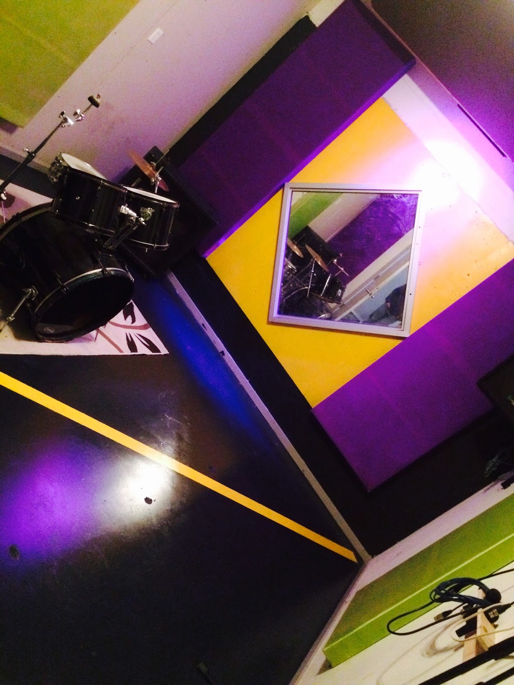 Charts Music | 6930 Macpherson Ave, Burnaby, BC V5J 1L7, Canada | Phone: (604) 436-9397