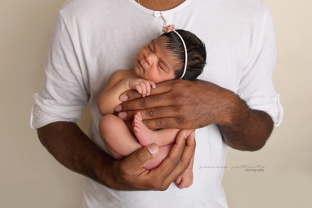 Precious Portraits by Heather Masters | Garth Trails Crescent, Hamilton, ON L9B 2X2, Canada | Phone: (905) 679-9633