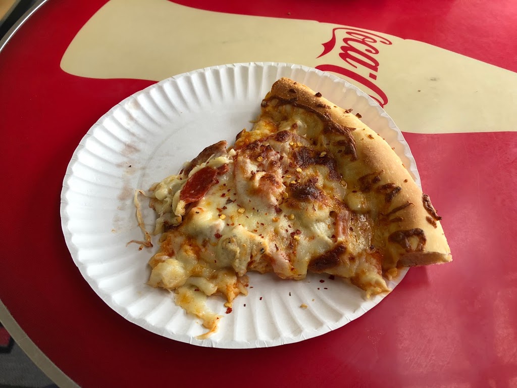 Hot House Pizza | 4071 Shelbourne St #3, Victoria, BC V8N 3K7, Canada | Phone: (250) 472-3663