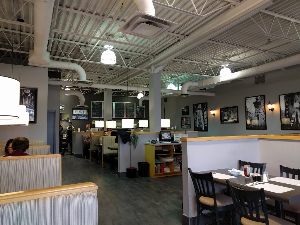 Le Quartier du Déjeuner | 1858c Boulevard des Sources, Pointe-Claire, QC H9R 5B1, Canada | Phone: (514) 697-1111