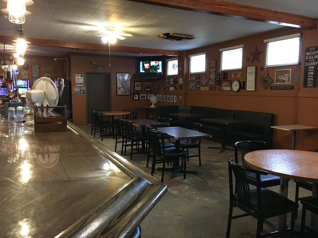 Farmcraft Beverages at the Central Butte Hotel | 109 Main St, Central Butte, SK S0H 0T0, Canada | Phone: (306) 796-9090