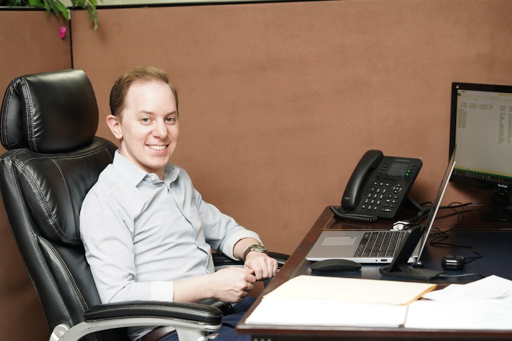 Dedicated Freight | 44 Clayson Rd, North York, ON M9M 2G7, Canada | Phone: (416) 633-6888