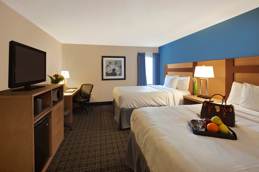 Canadas Best Value Inn Toronto | 650 Evans Ave, Etobicoke, ON M8W 2W6, Canada | Phone: (416) 255-5500