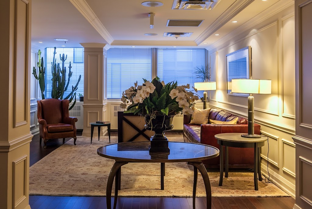 Frances Ross Dentist | 790 Bay St, Toronto, ON M5G 1N8, Canada | Phone: (416) 924-0437