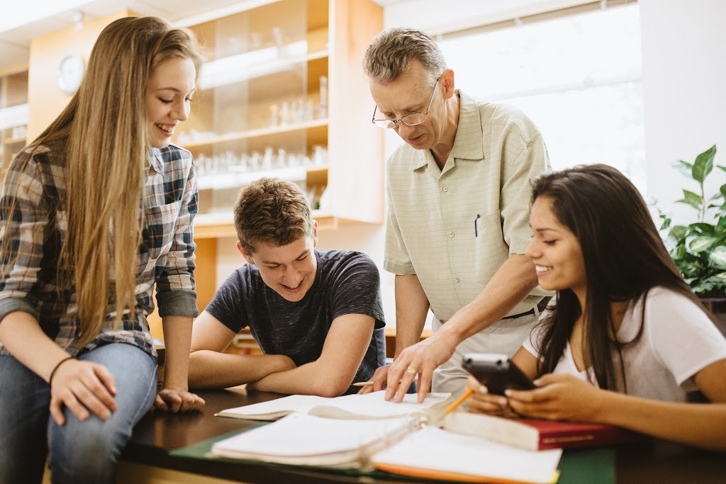 Maple Ridge Christian School | 12140 204b St, Maple Ridge, BC V2X 2Z5, Canada | Phone: (604) 465-4442