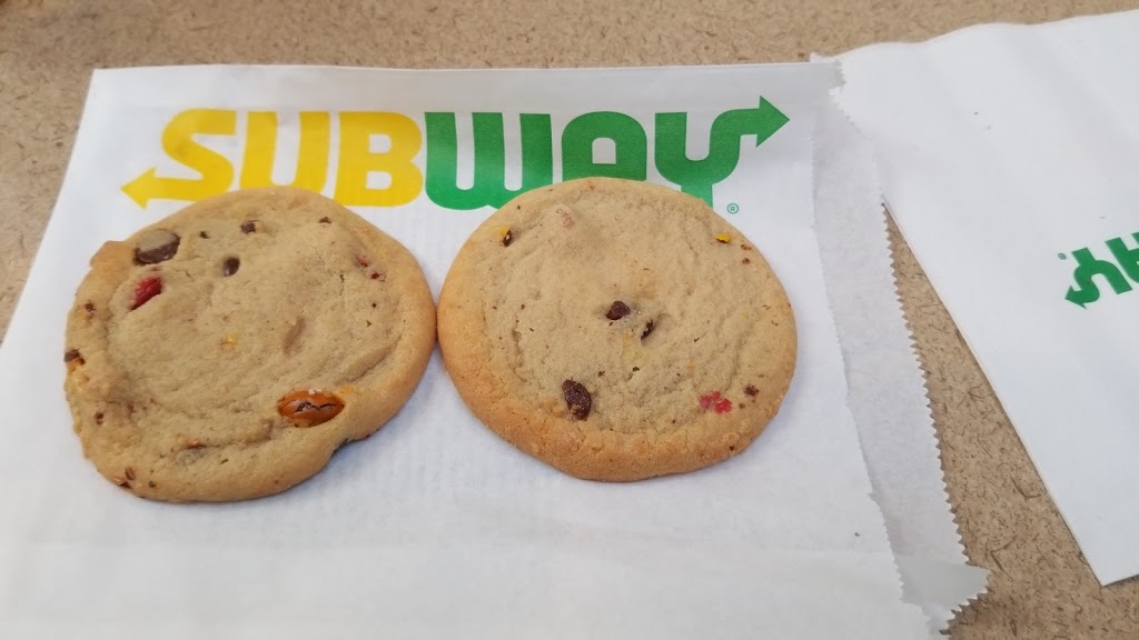 Subway | 320 Bayfield St, Bayfield Mall Unit # 87, Barrie, ON L4M 6X7, Canada | Phone: (705) 722-4721